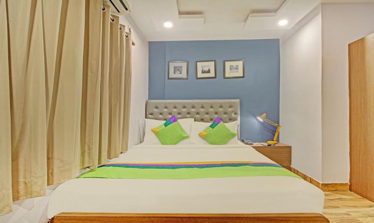 Hotel Royal Crowne Near Kolkata Airport Exteriör bild